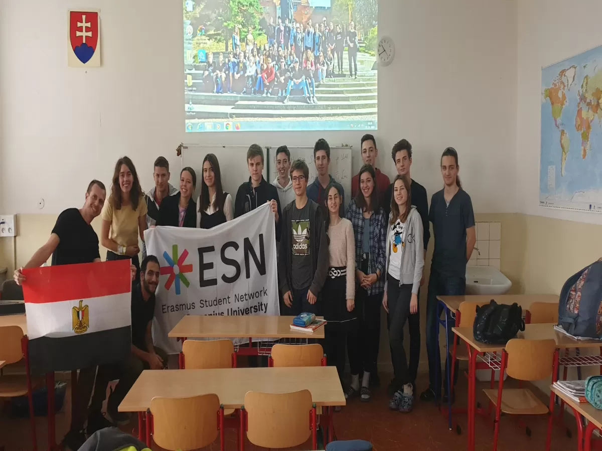 Group picture with Erasmus in schools participants