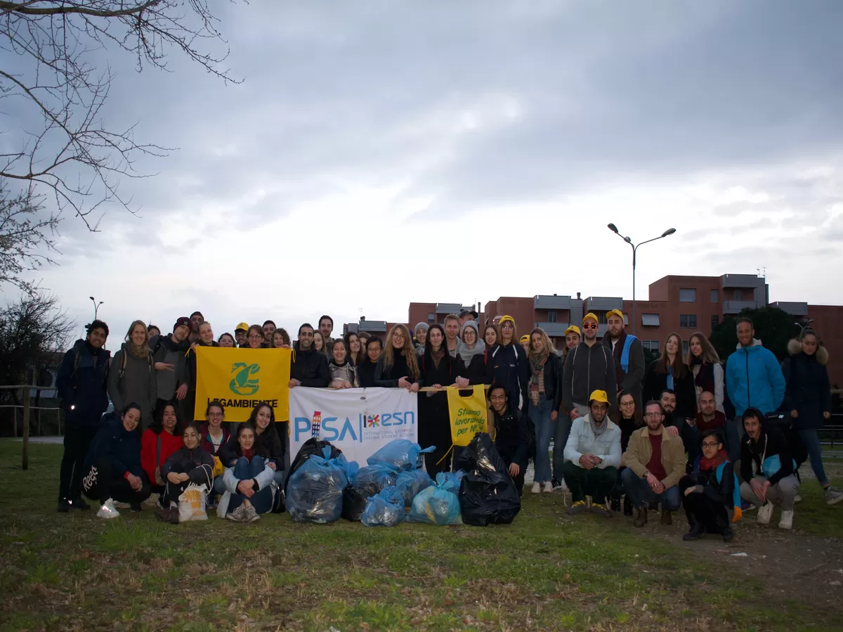 Lgembiente, ESNers and International Students with the collected trash