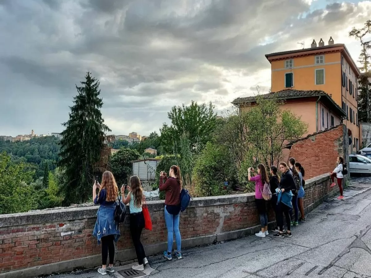 Erasmus students  taking picture from the Belvedere 