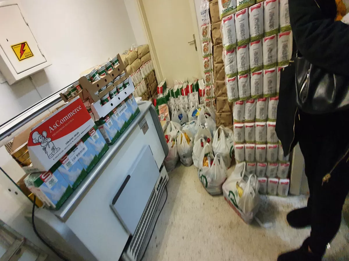 Humanitarian sale of biscuits