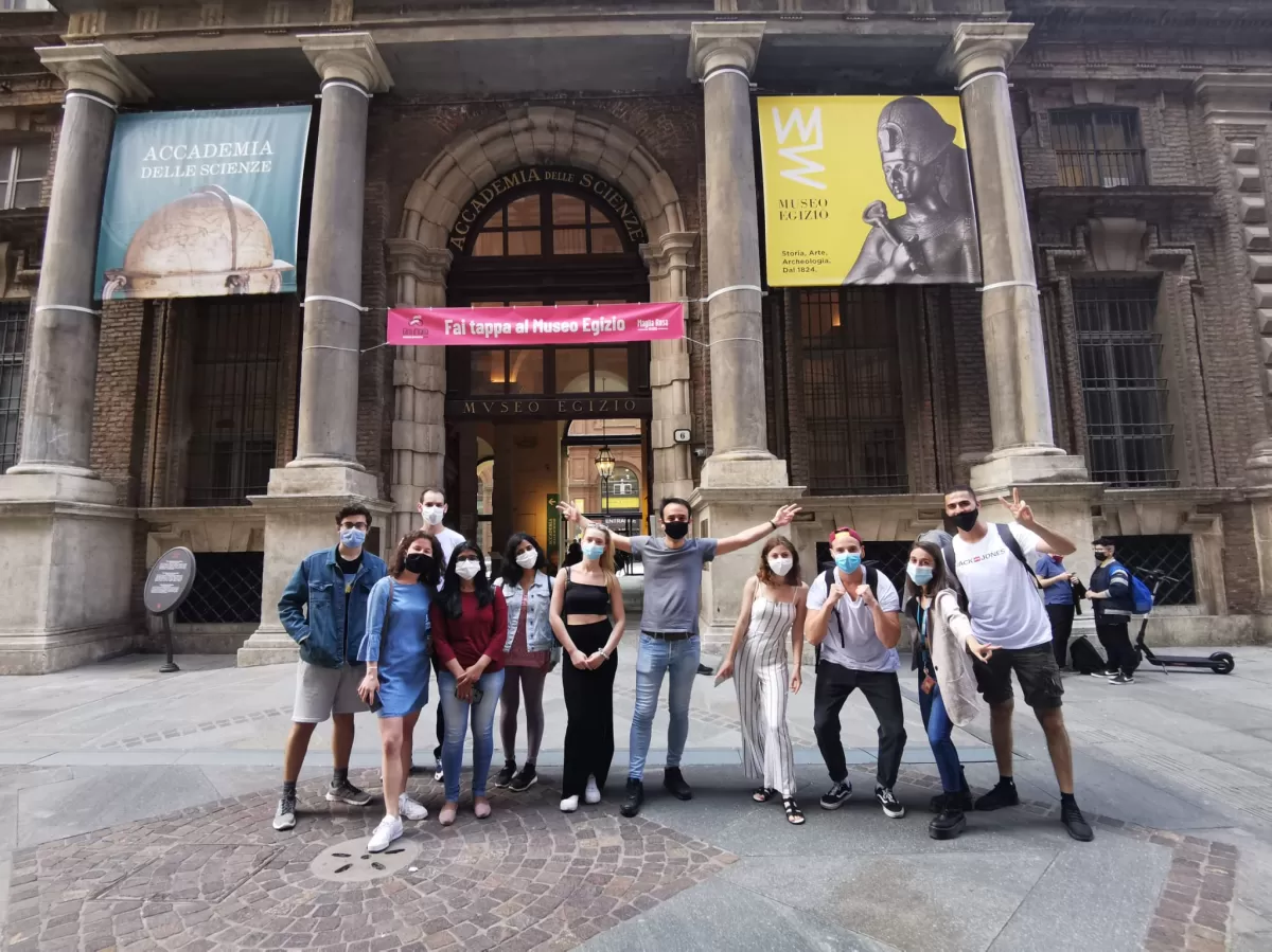 International students  in front of the Museo Egizio
