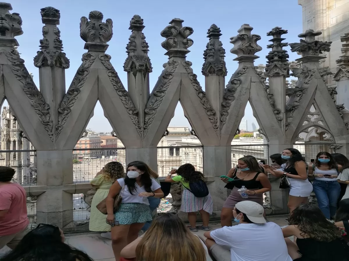 erasmus students at the Duomo Rooftops
