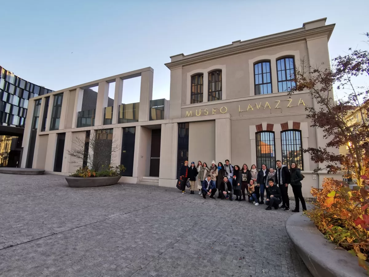 International students and volunteers in front of Museo Lavazza