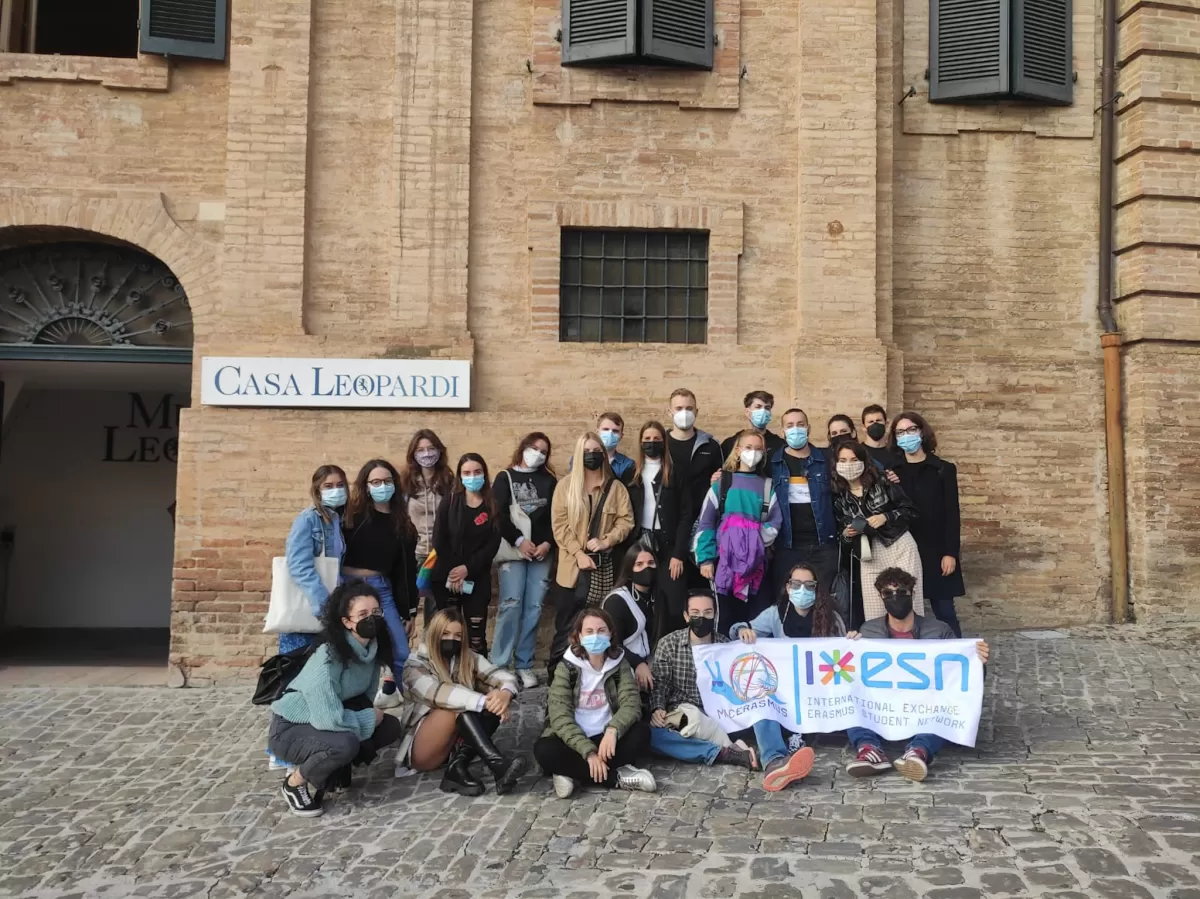 International students visiting Recanati
