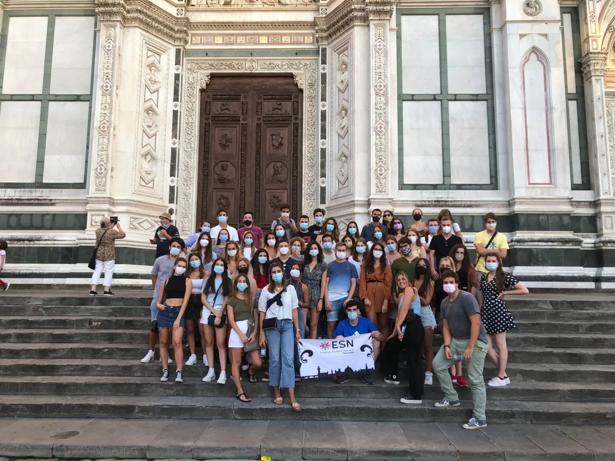 Group of international students Dome of Florence