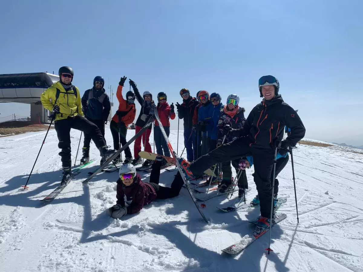 International students on the slopes