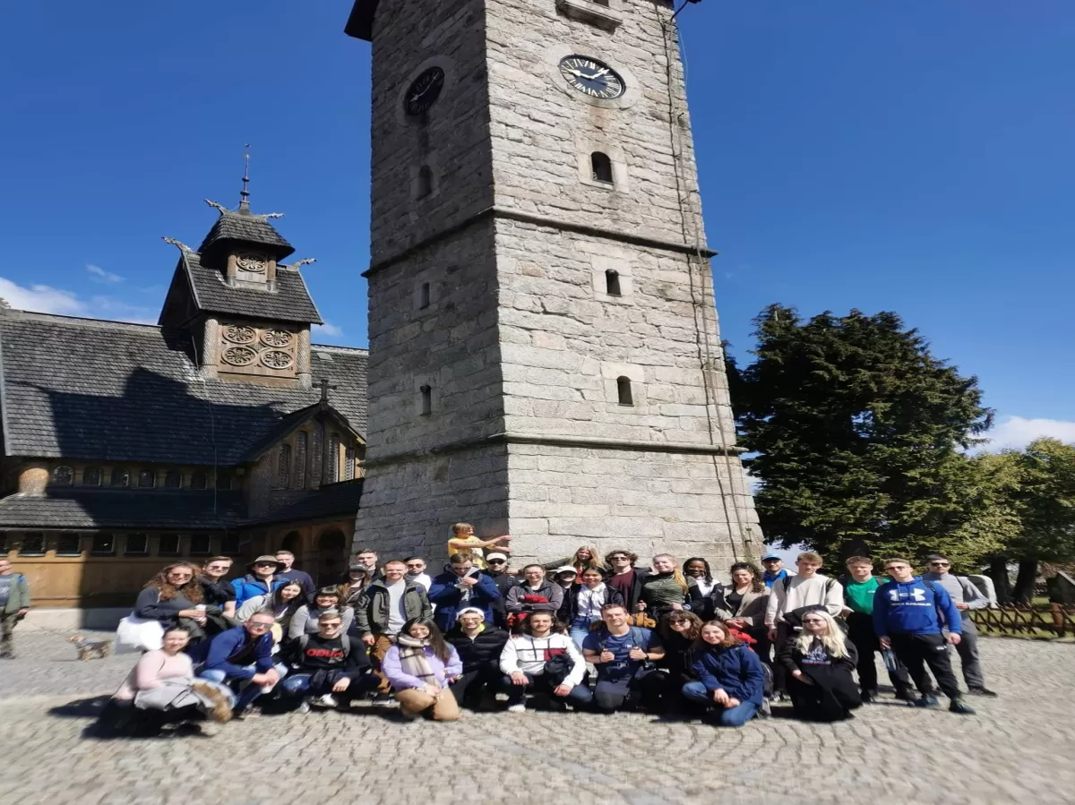 Group of erasmus students under Wang Temple