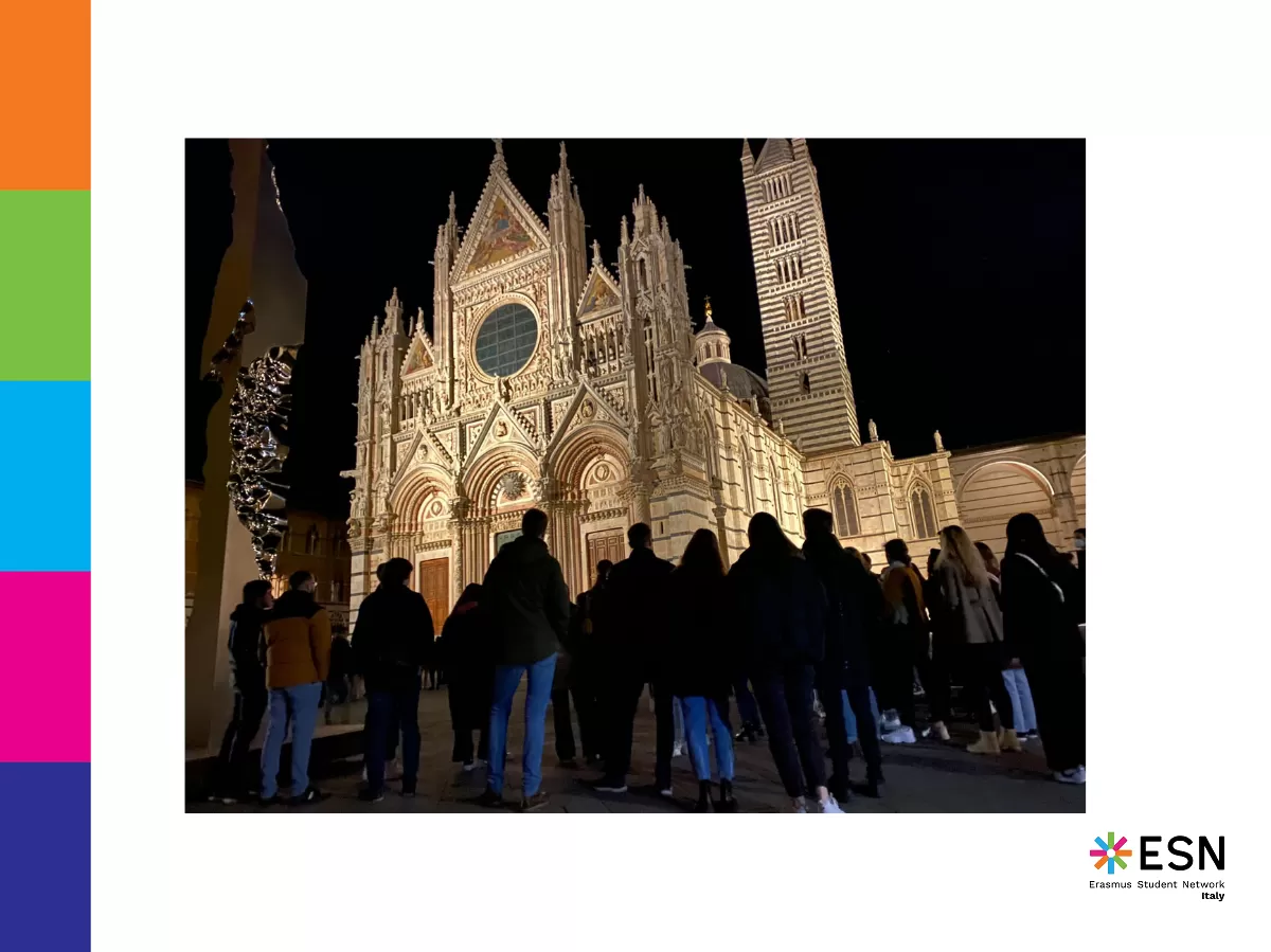 City Tour by Night of Siena 4