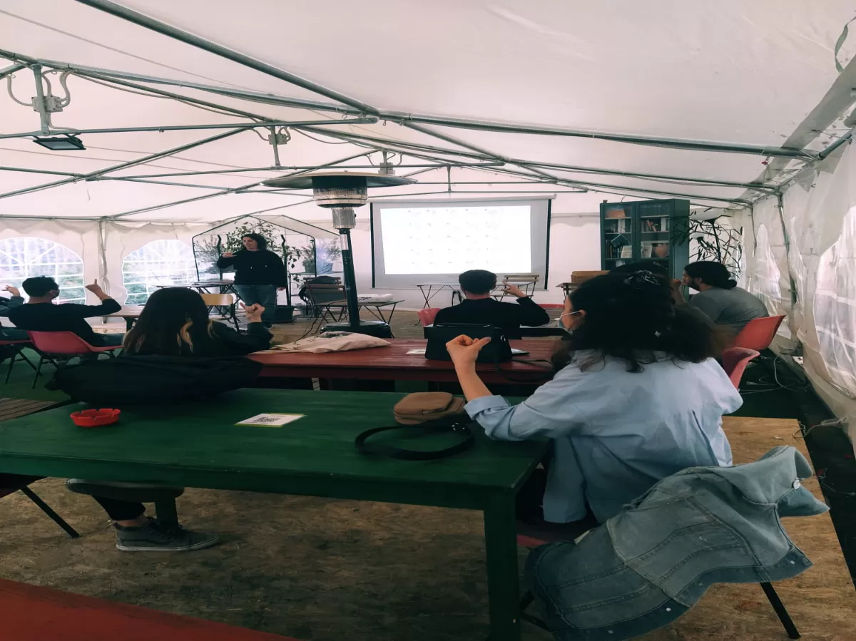 Italian Sign Language Awareness Course