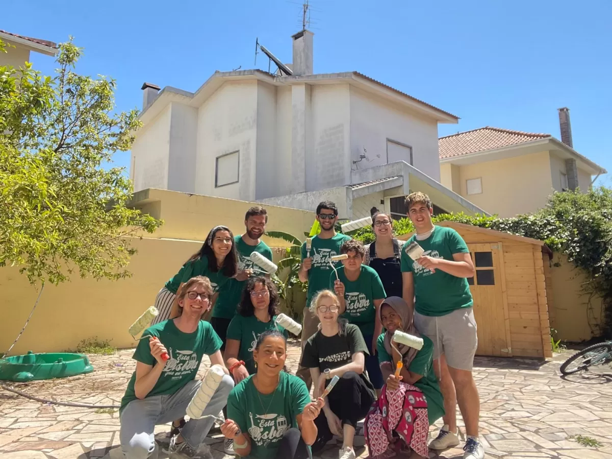 ESN Lisboa team and Erasmus at Rebuild a Home