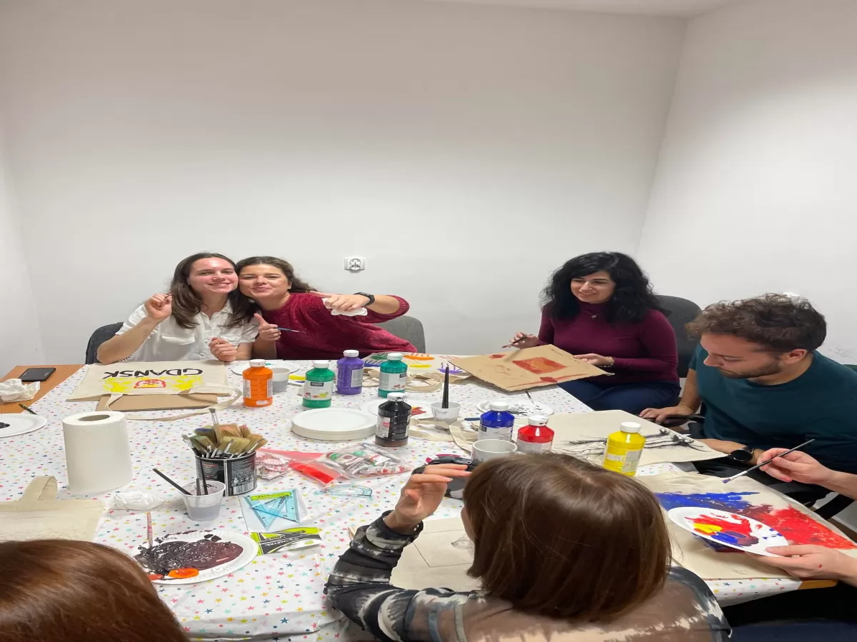 our erasmus students making bags