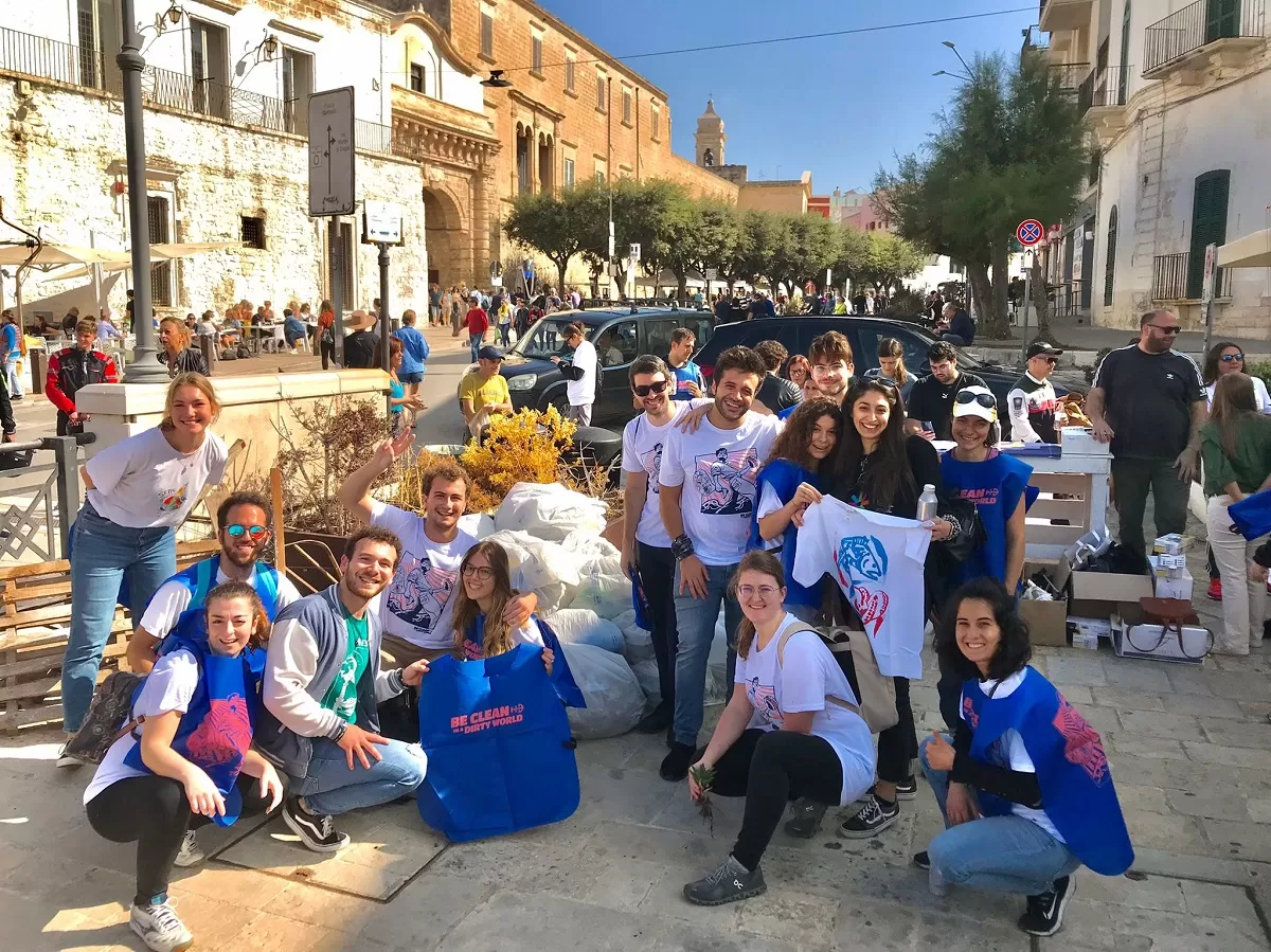 Group Pic with collected rubbish