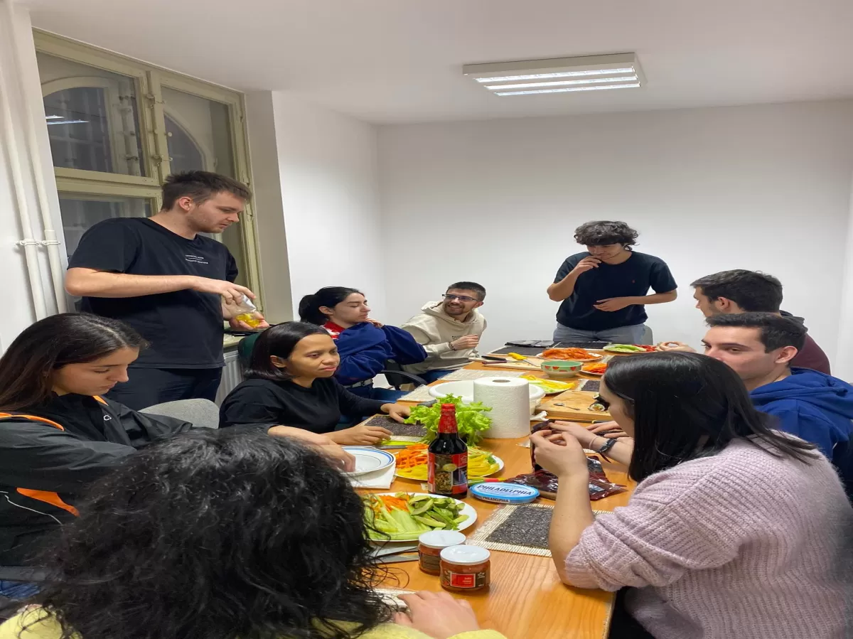 participants making sushi