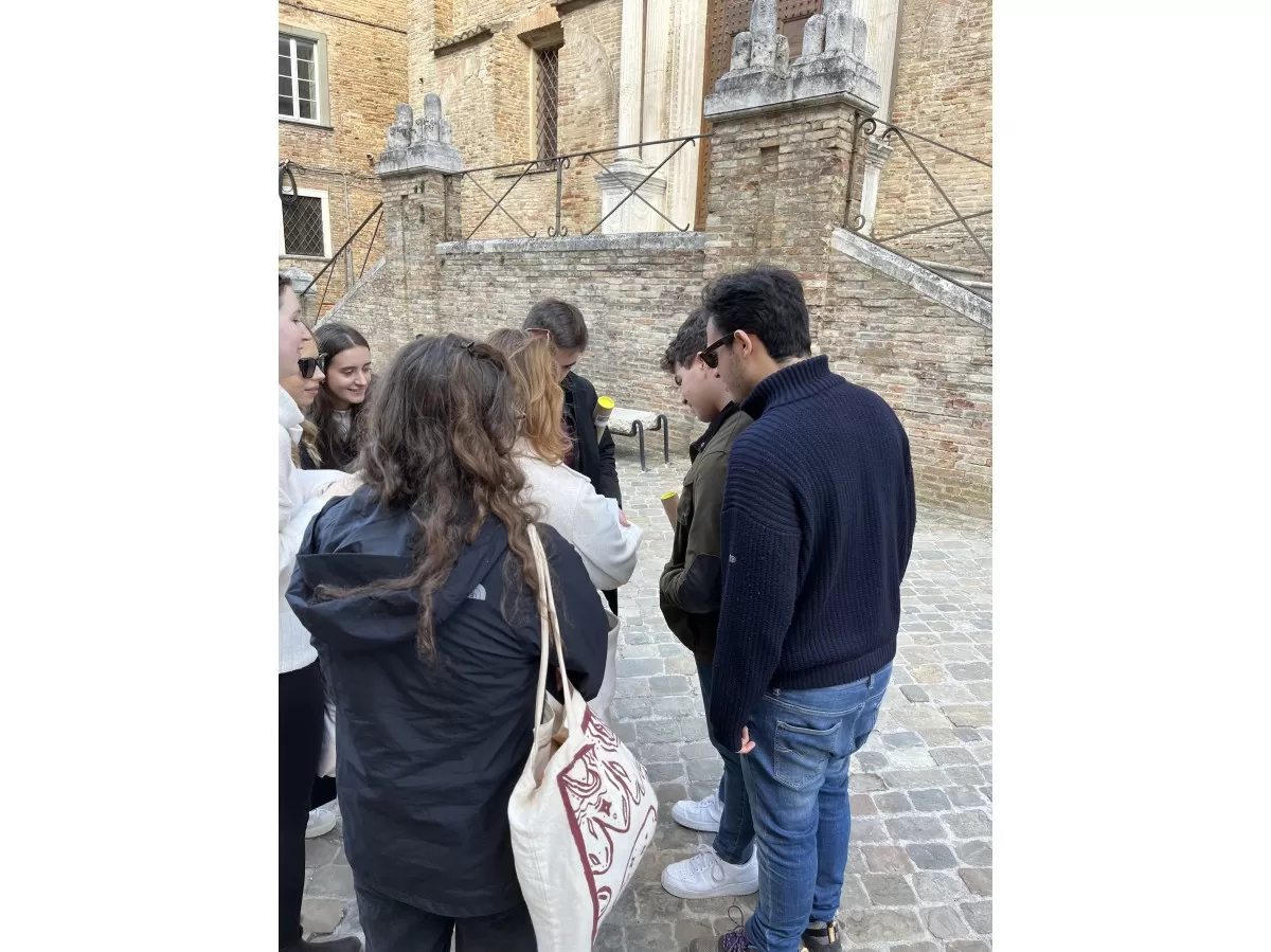 listening to the city tour of ESN Urbino
