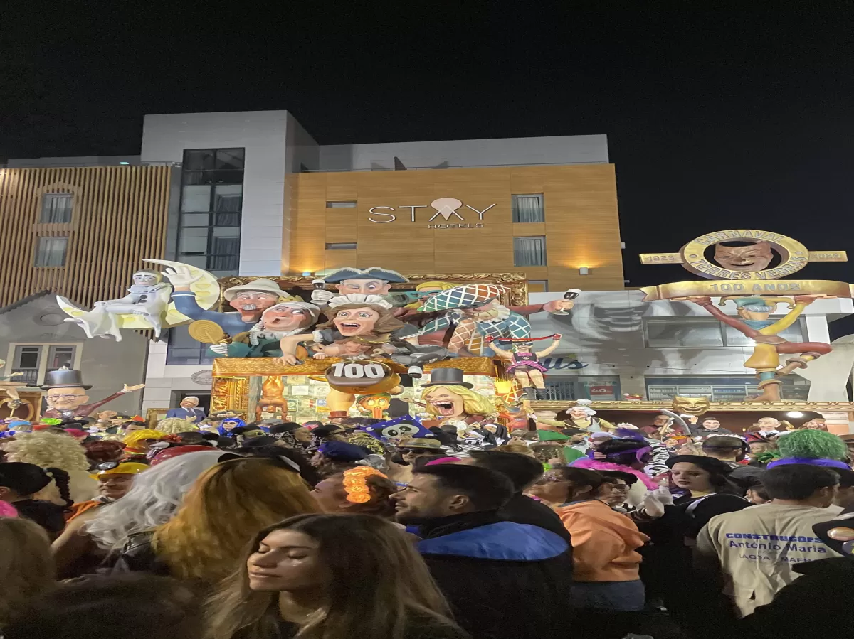 Carnaval de Torres, crowd of people