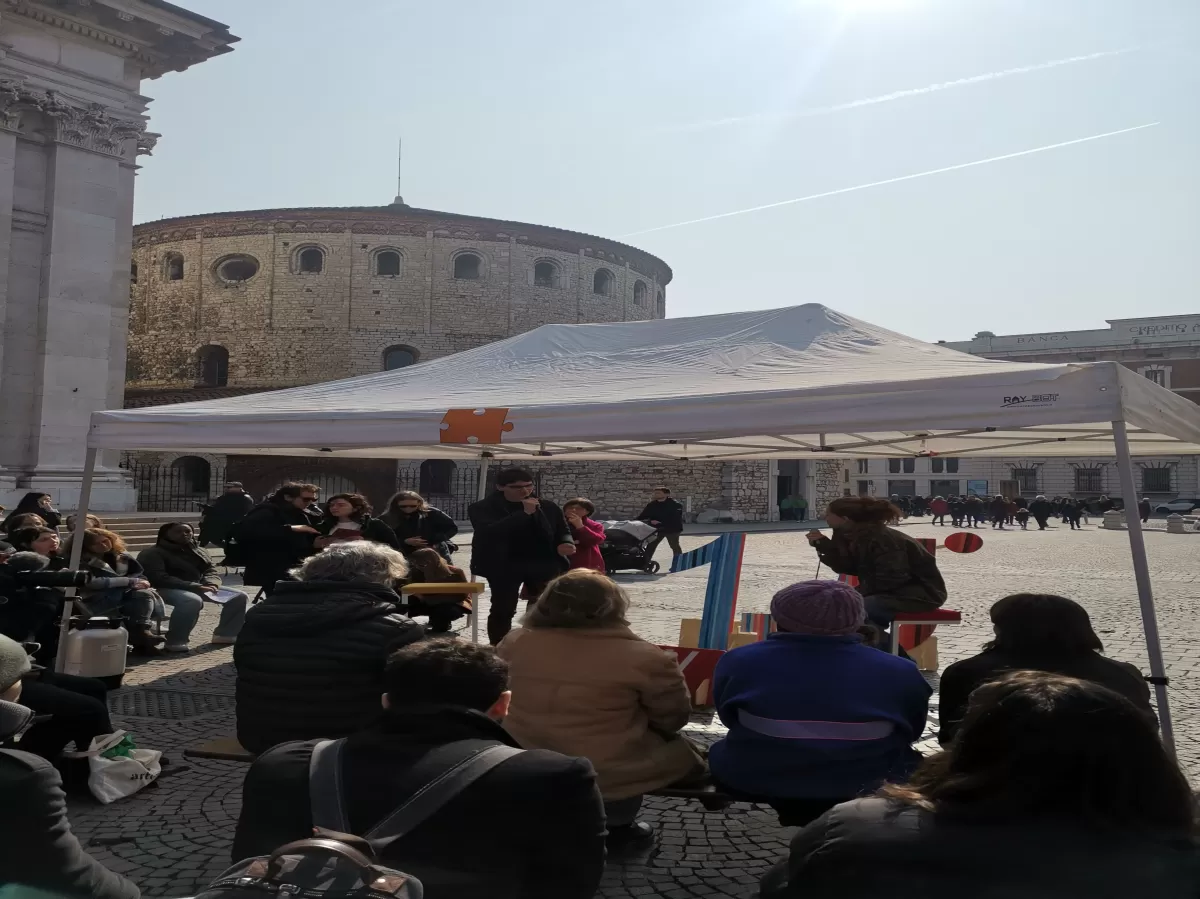 Association stand in Piazza Duomo during Fridays for Future march