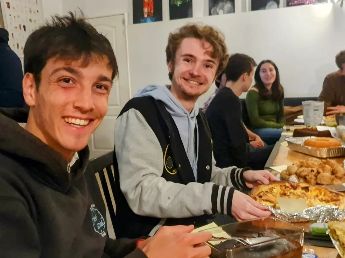 French Erasmus happy in front of their dishes