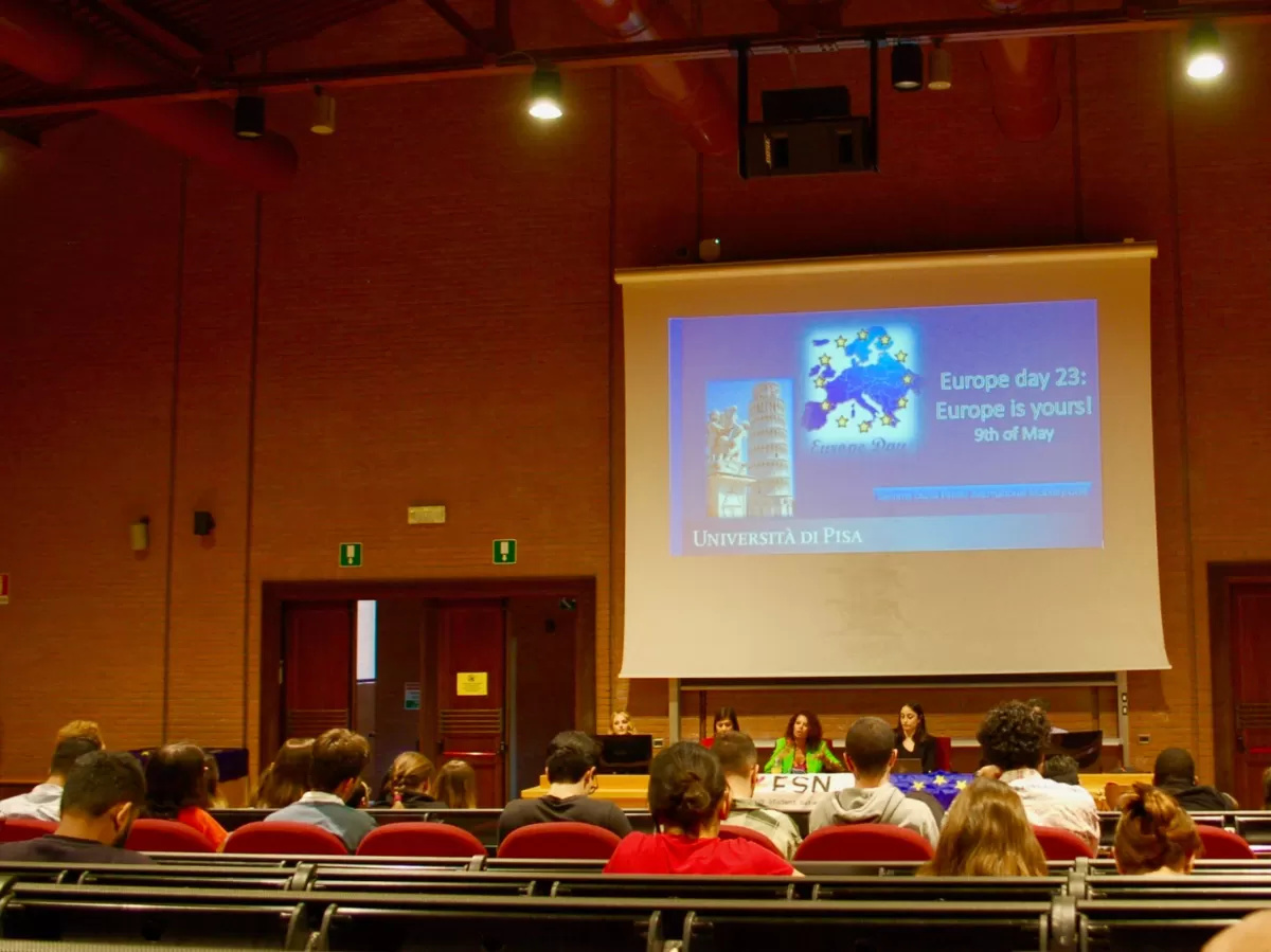 The presentation of the University during the first part of the event