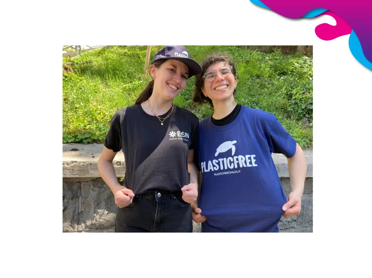 Two participants showing a ESN t-shirt and a Plastic Free t-shirt