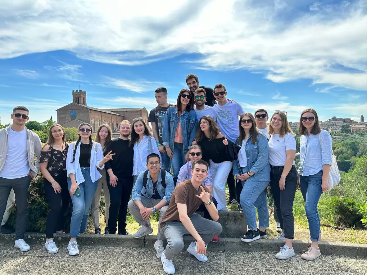 erasmus students in Tuscany