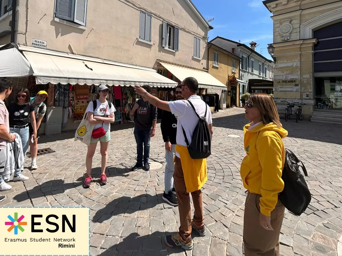 short city tour in Cesenatico during lunch