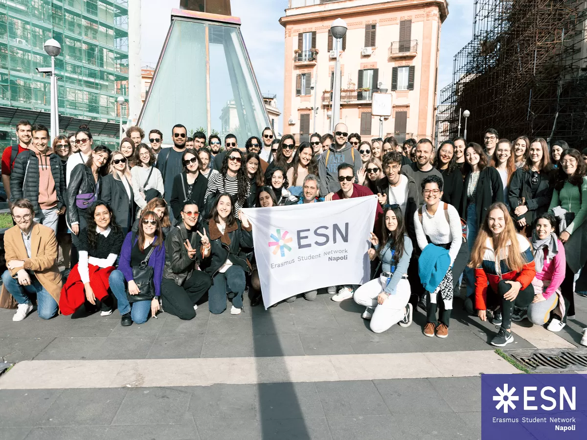 Group photo taken at the start of the tour