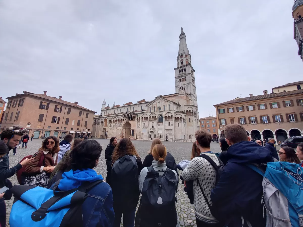 Group of internation students visiting Modena