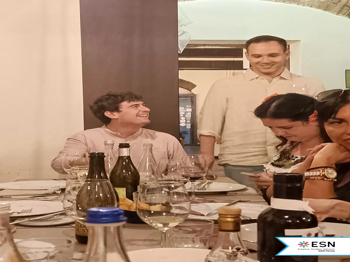 Participants eating together.