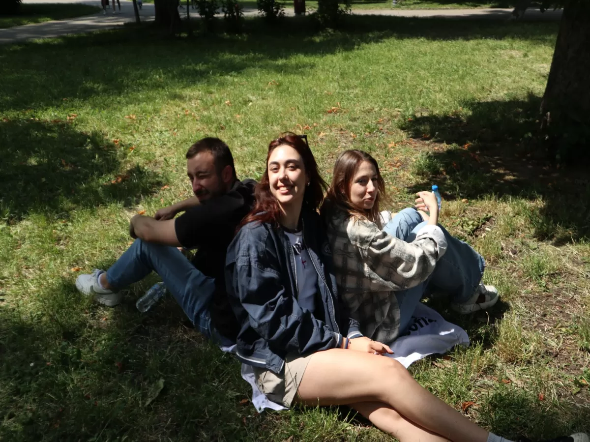Volunteers waiting at a station for participants to arrive