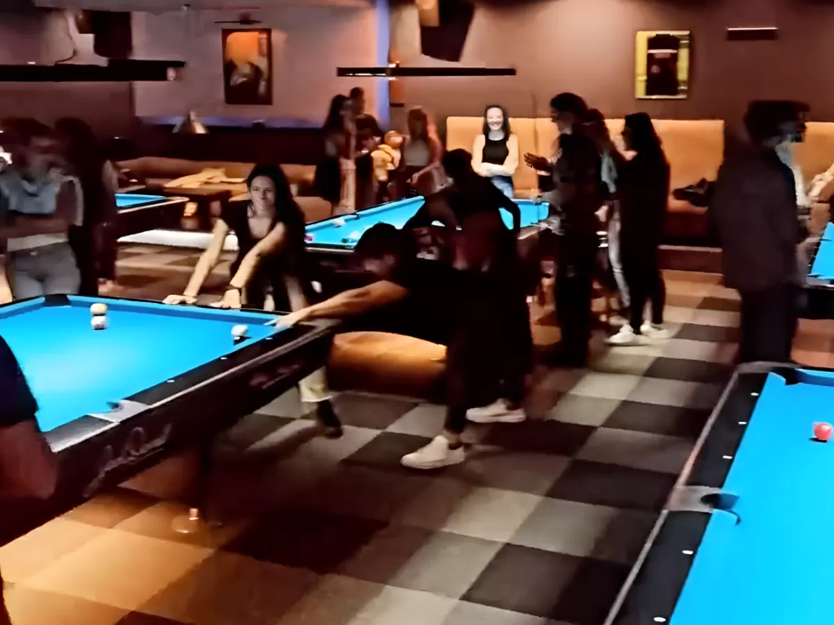 billiard-night-esn-sofia-welcome-weeks-bar-view