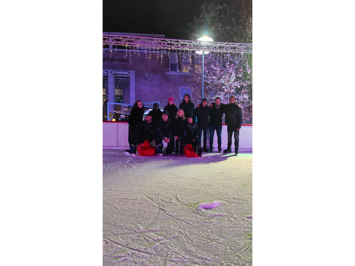 Group photo taken on ice