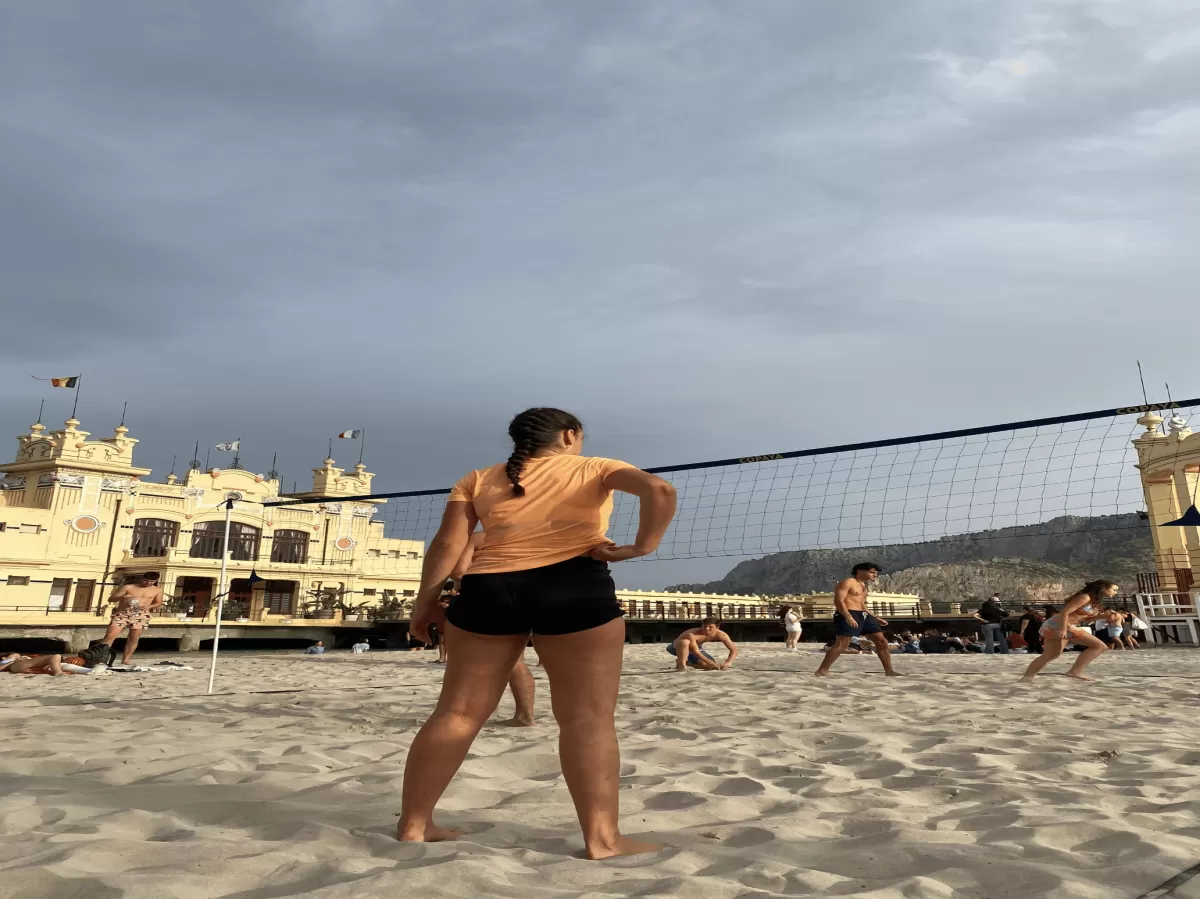 Beach Volley team playing
