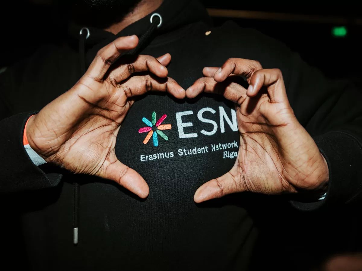Hand heart to the ESN Riga logo on the hoodie.