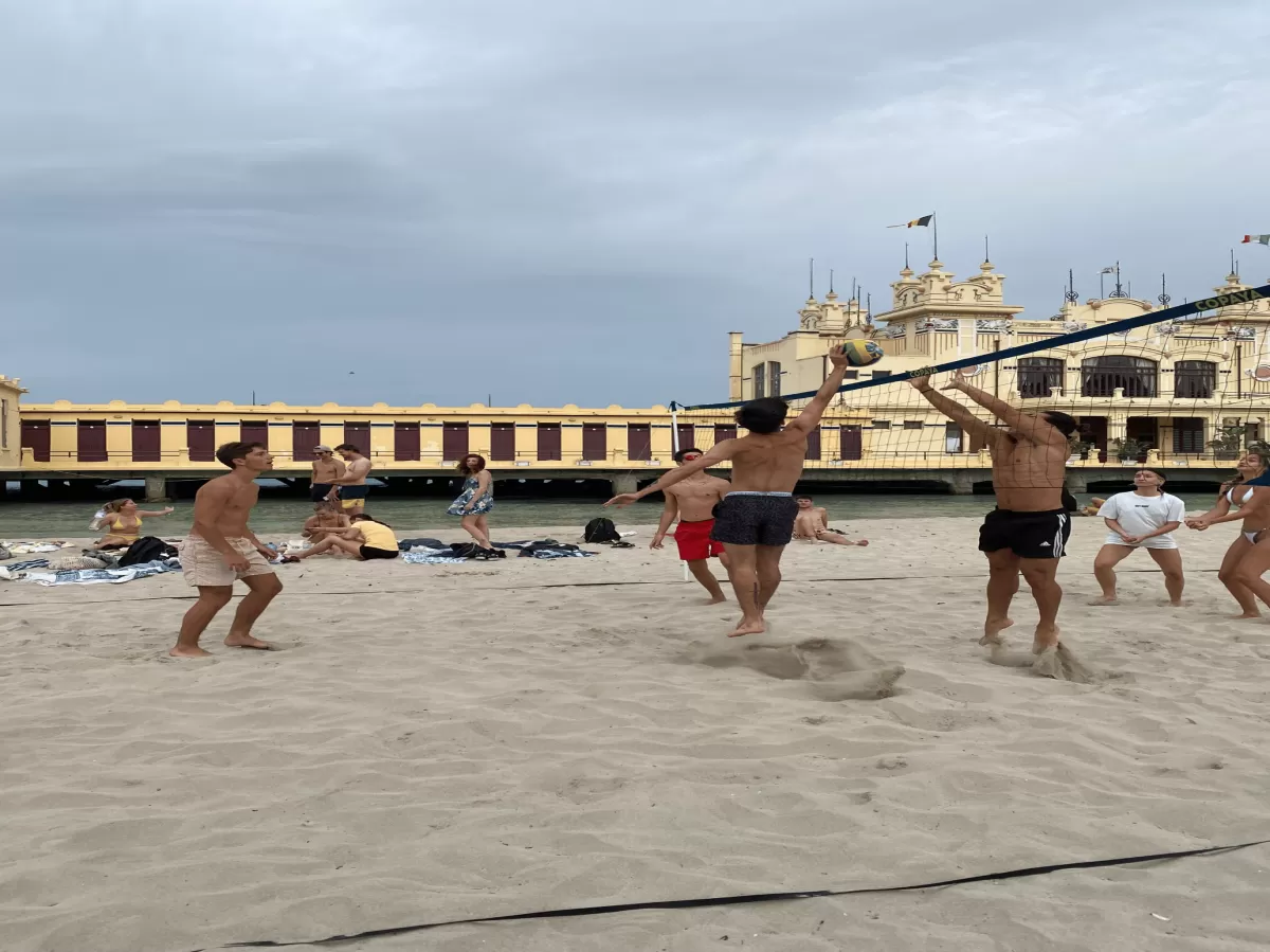 Beach Volley team playing