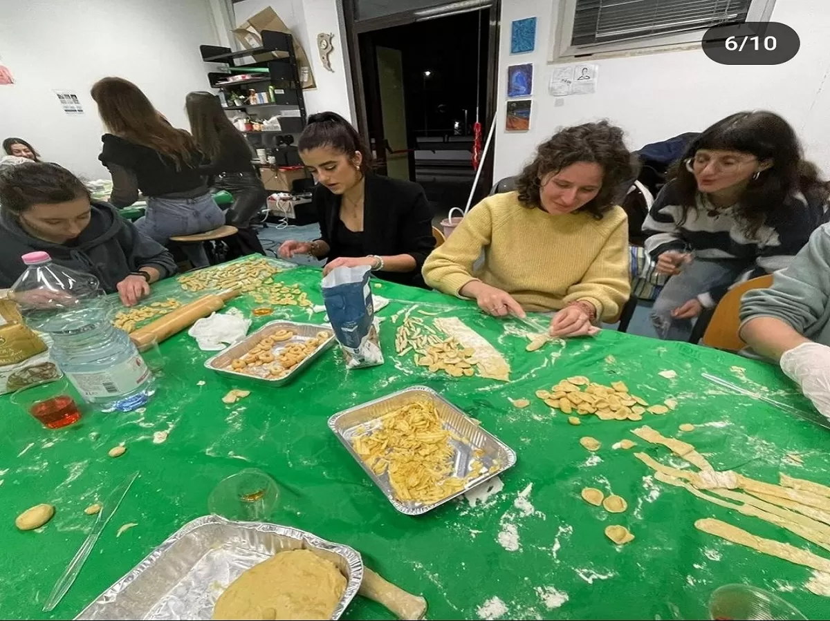 Participants make pasta