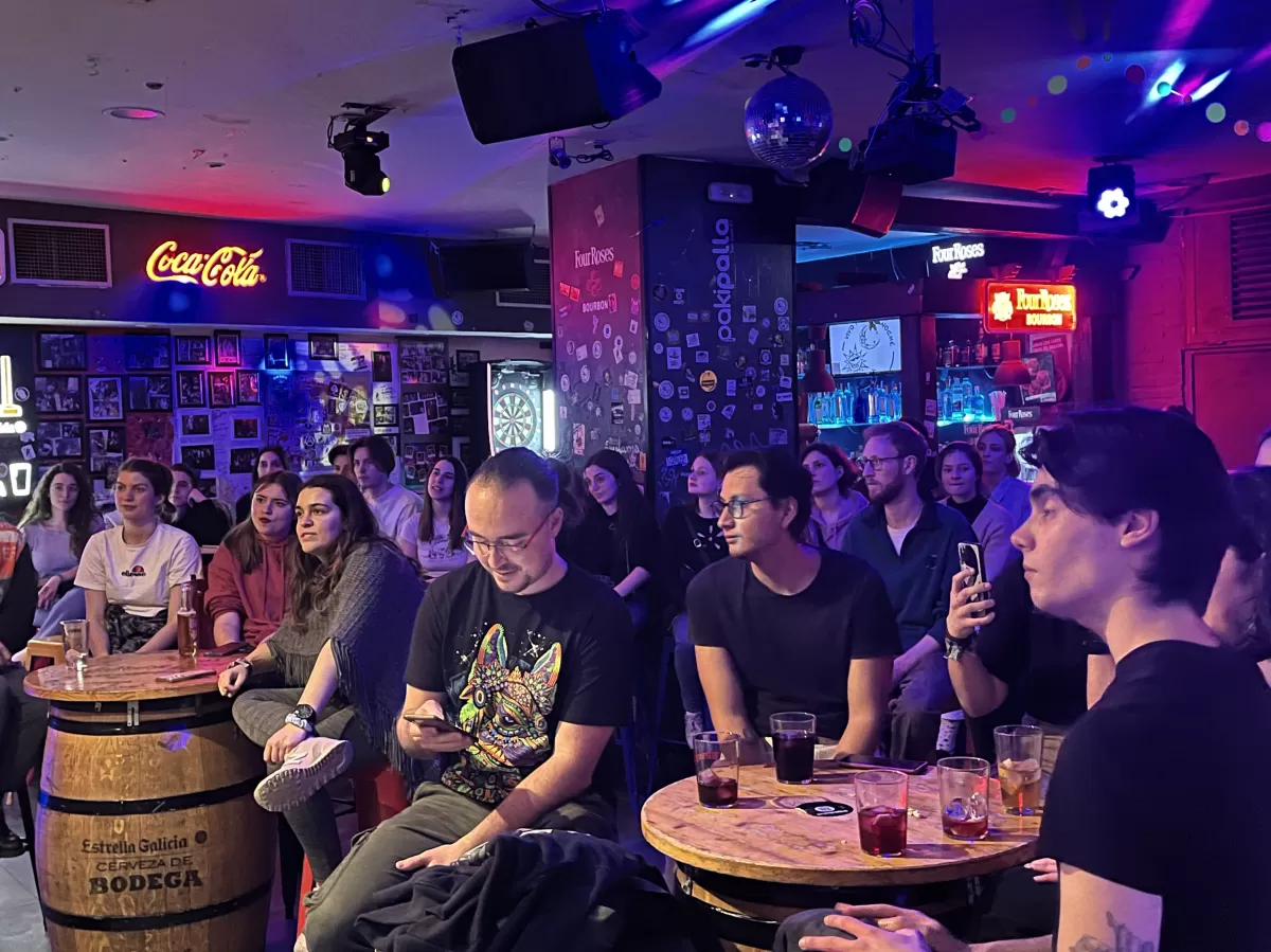 Wide view of the audience that was enjoying the open mic.