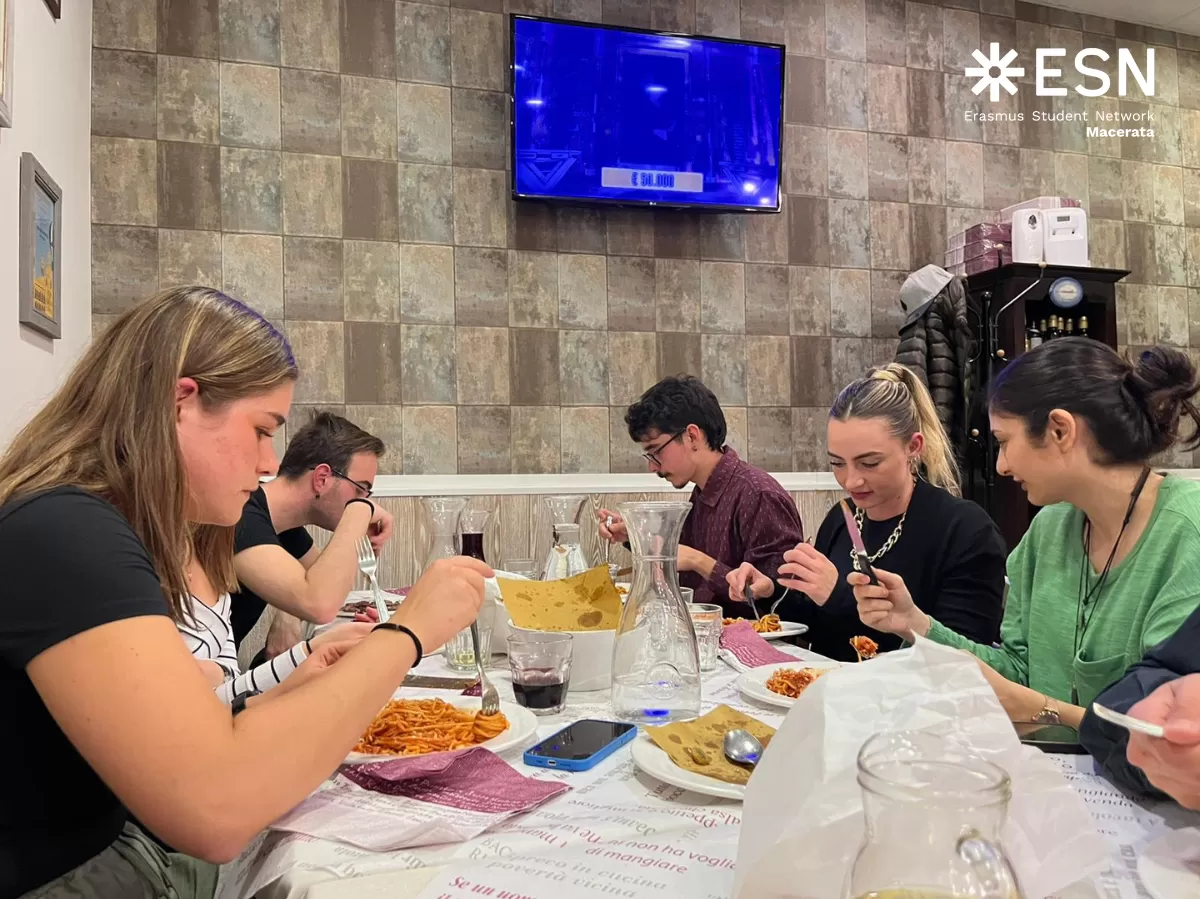 Our Erasmus students eating.