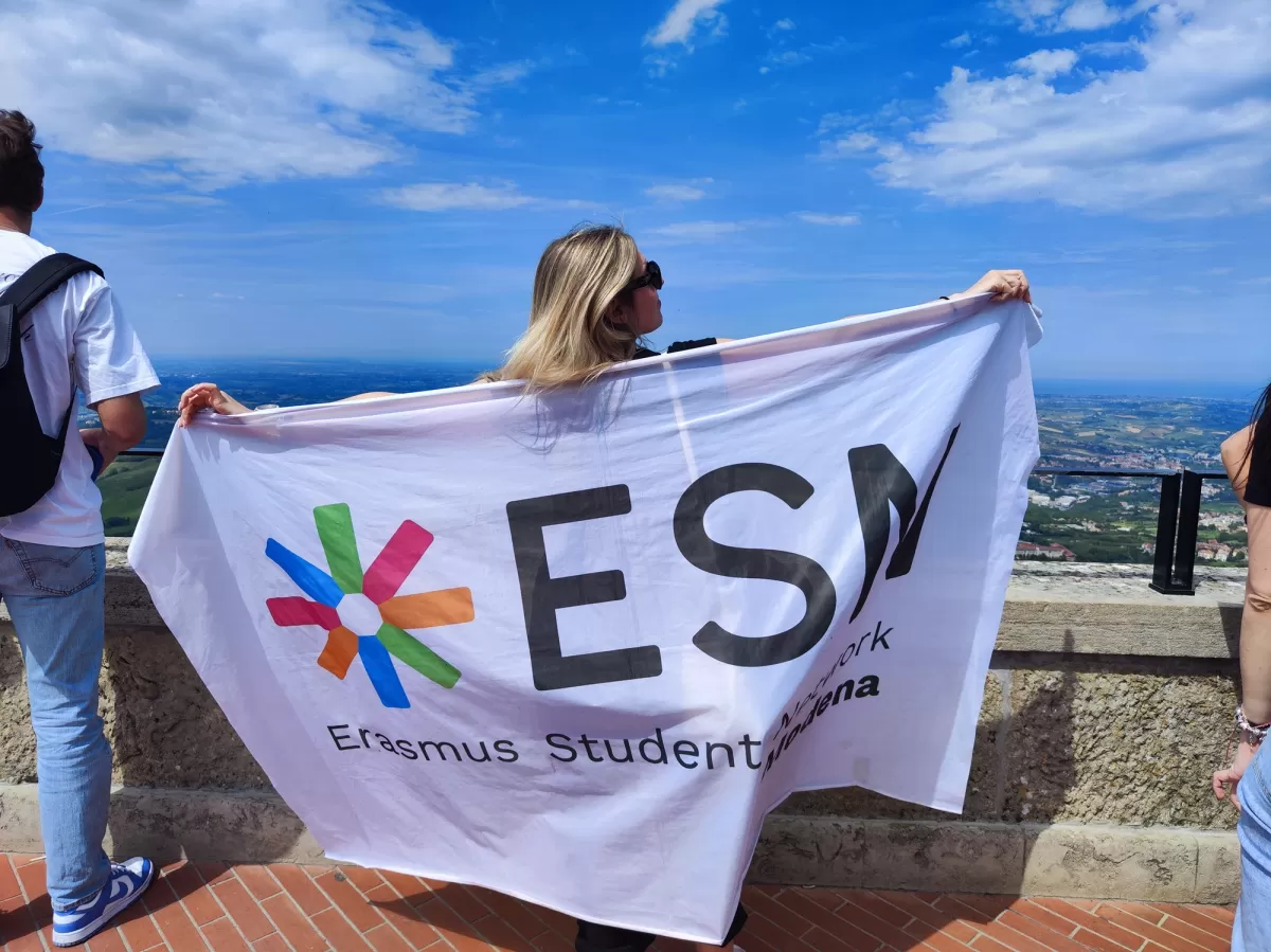 Girl with ESN Modena flag