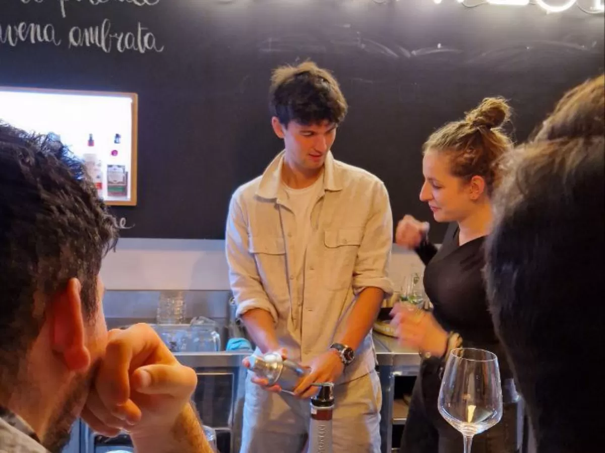 One of our Erasmus students with the bartender