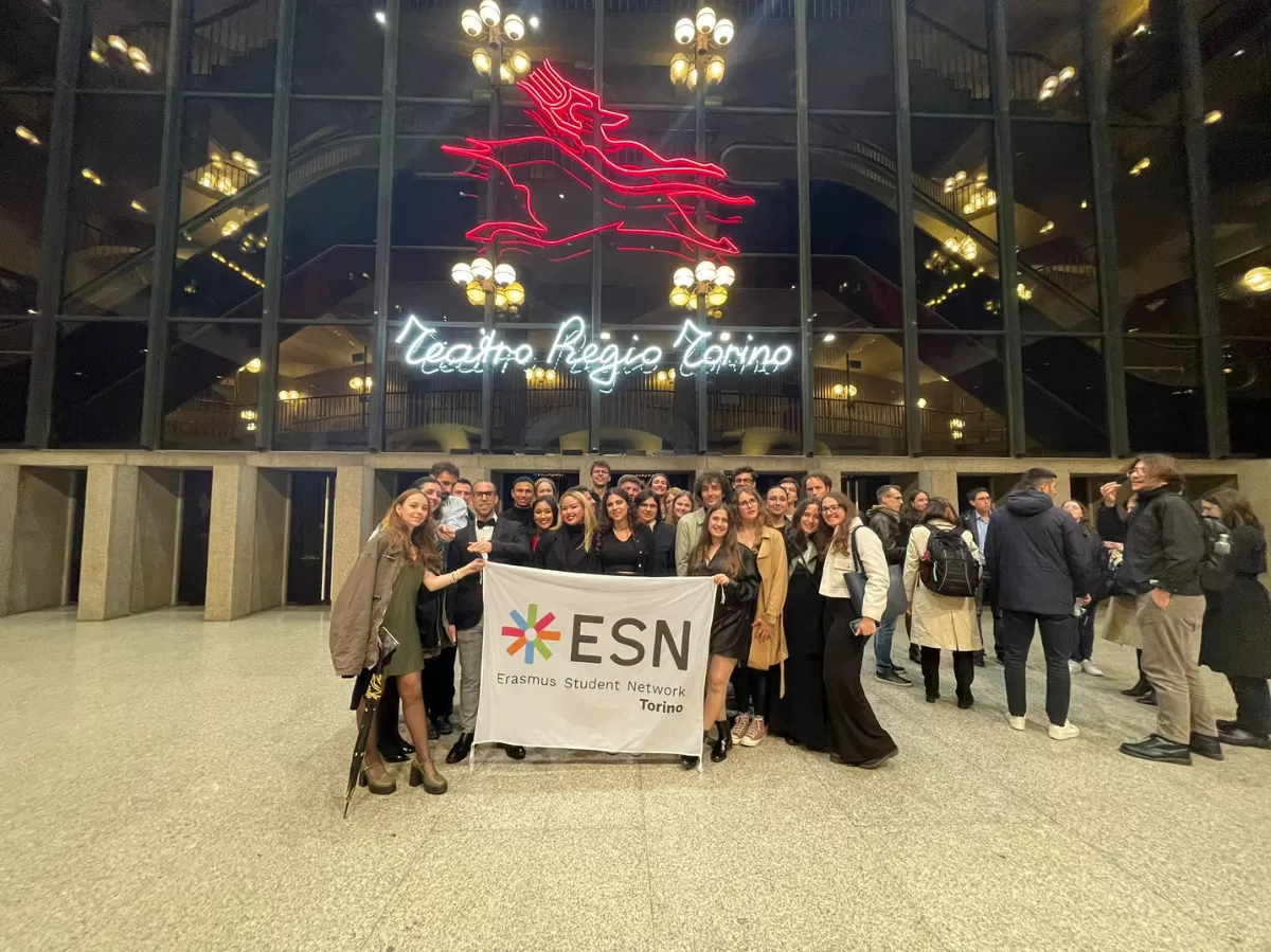 group picture in front of the theatre