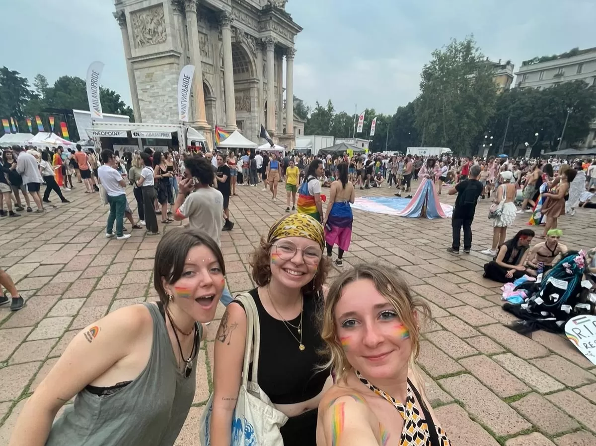 Erasmus students at Milano Pride