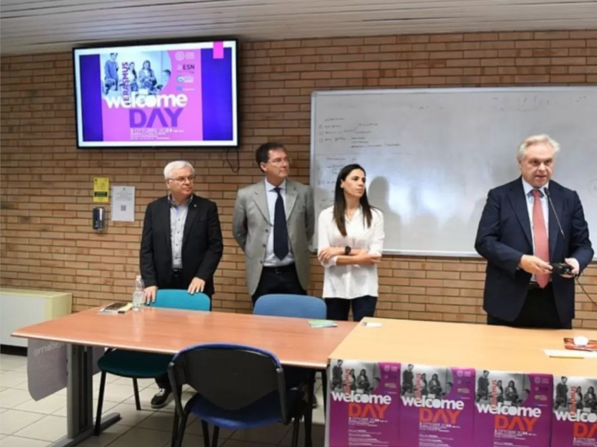 The Dean talking to international students