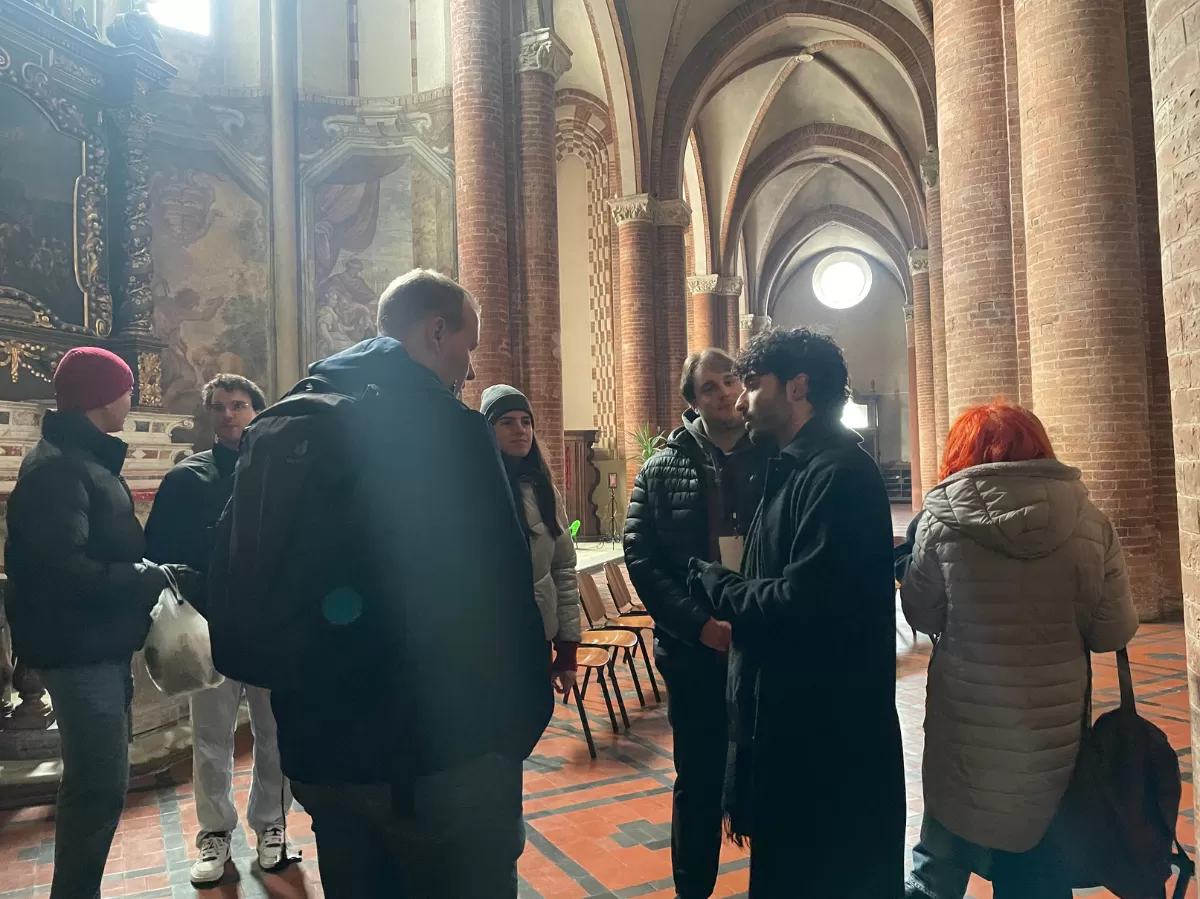 international students during the city tour