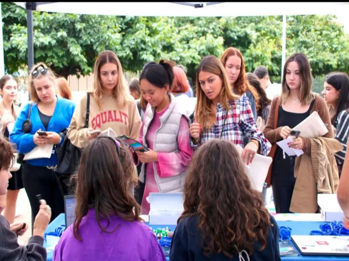 international students getting esn cards