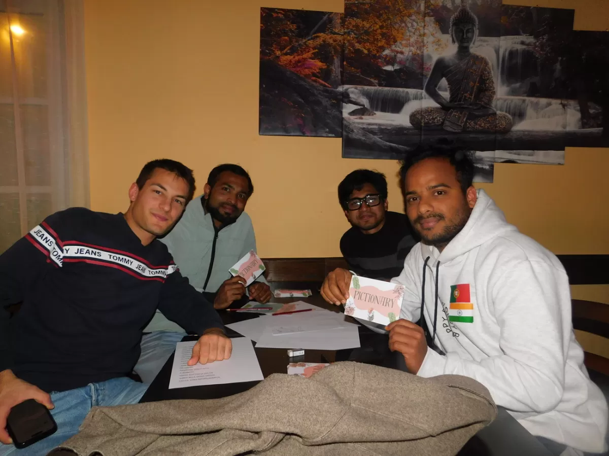 Our erasmus playing pictionary