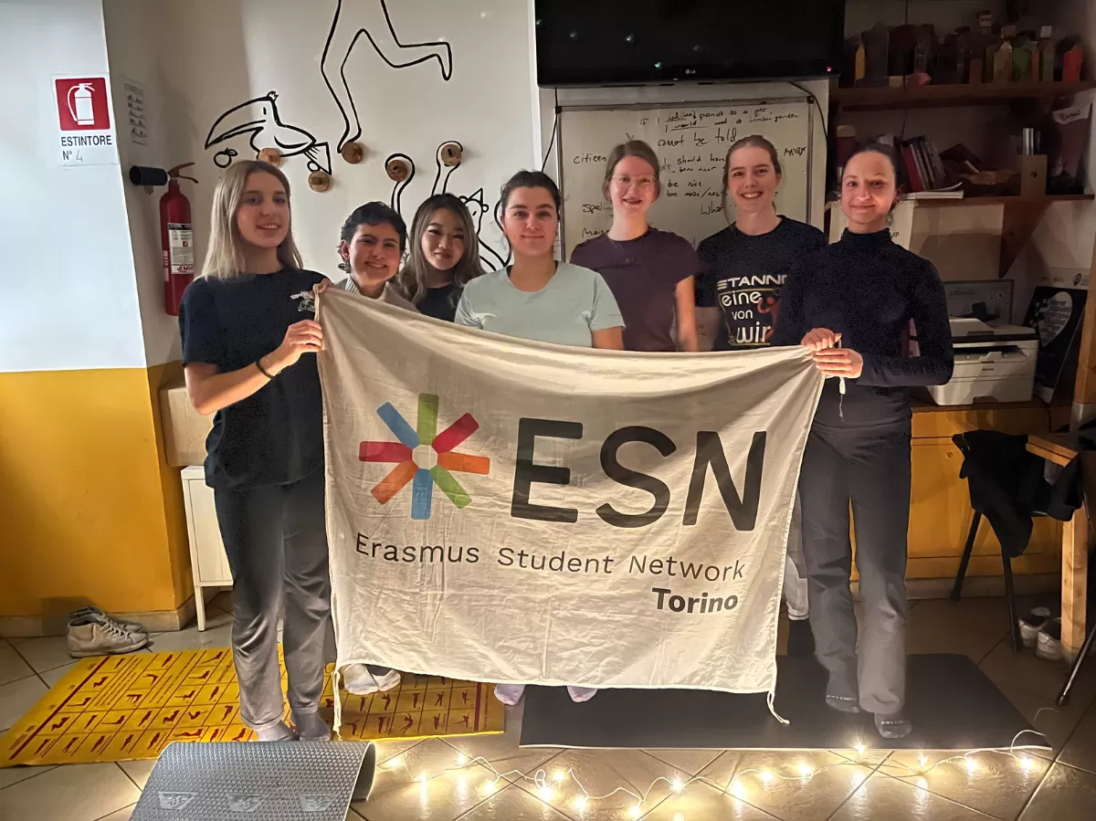 group picture with Esn flag