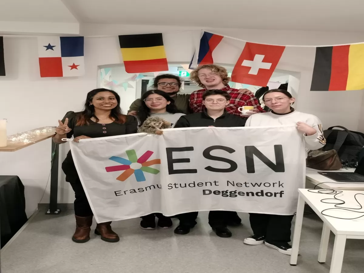 Group photo for ESN Deggendorf