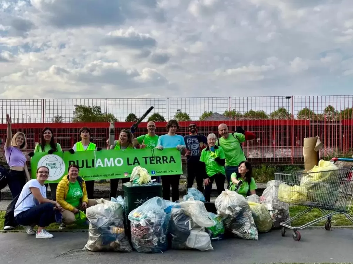 Group of volunteers during the clean up activity