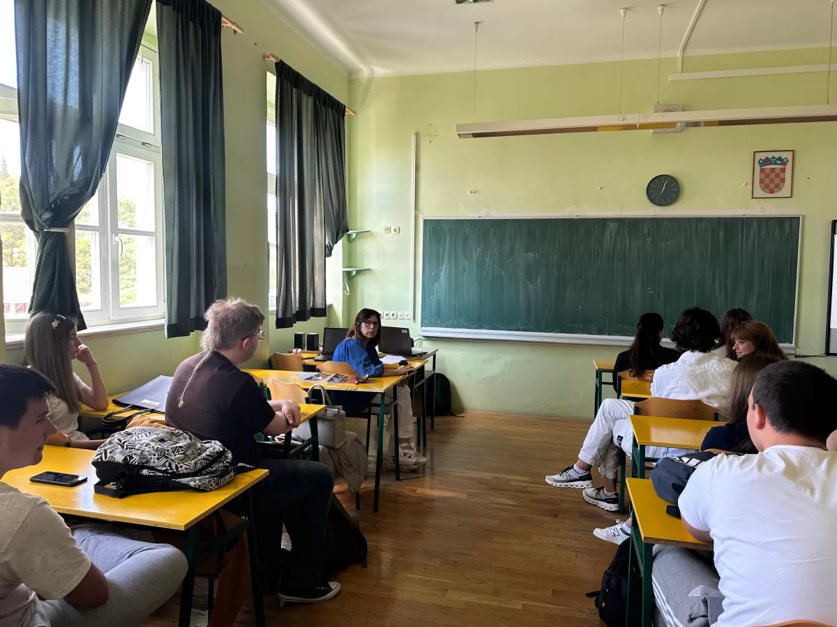 Visiting the school in Šibenik