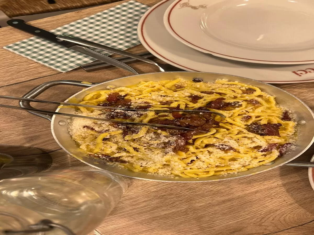 a carbonara dish
